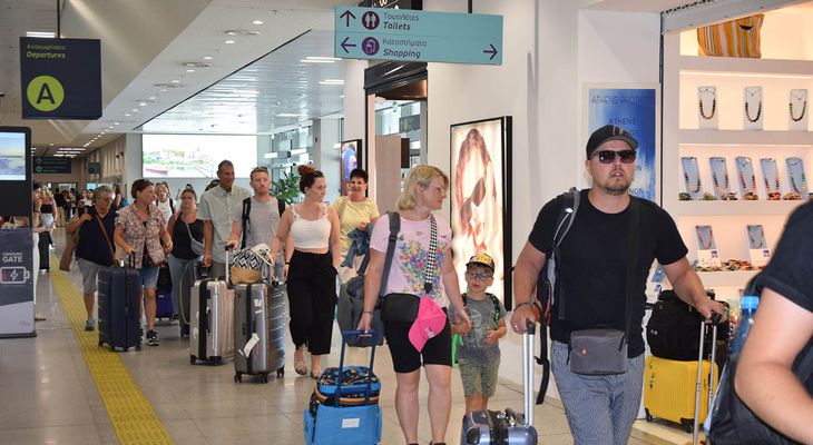 Aνθεκτικός ο ελληνικός τουρισμός – Οι αγορές που στήριξαν το επτάμηνο