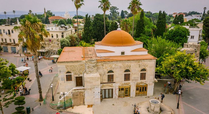 Βακούφ Κω για την δημοπρασία των καταστημάτων στην Πλ. Ελευθερίας: Κινηθήκαμε βάσει της νόμιμης διαδικασίας