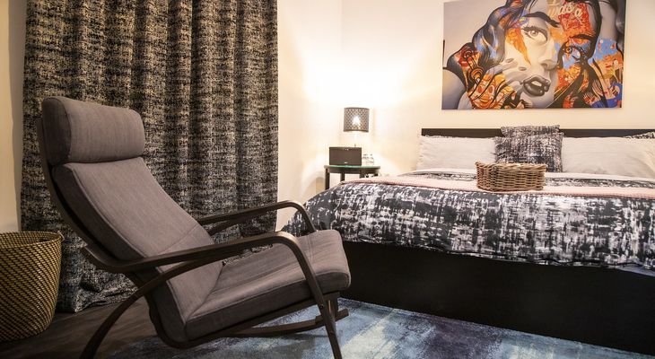 Βραχυχρόνια μίσθωση: Λιγότερα καταλύματα με υψηλότερες τιμές στην Ελλάδα