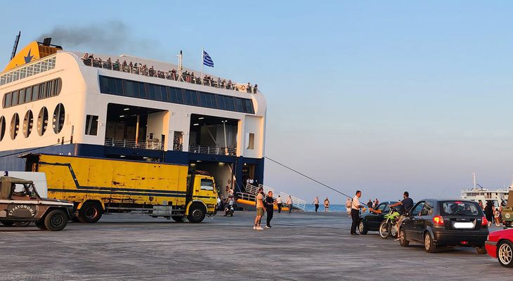Mειώνονται οι εκπτώσεις στα εισιτήρια των πλοίων λόγω αύξησης στη τιμή των “καυσίμων” – Ανησυχία των Κώων επιχειρηματιών για αυξήσεις σε μεταφορές και τουρισμό