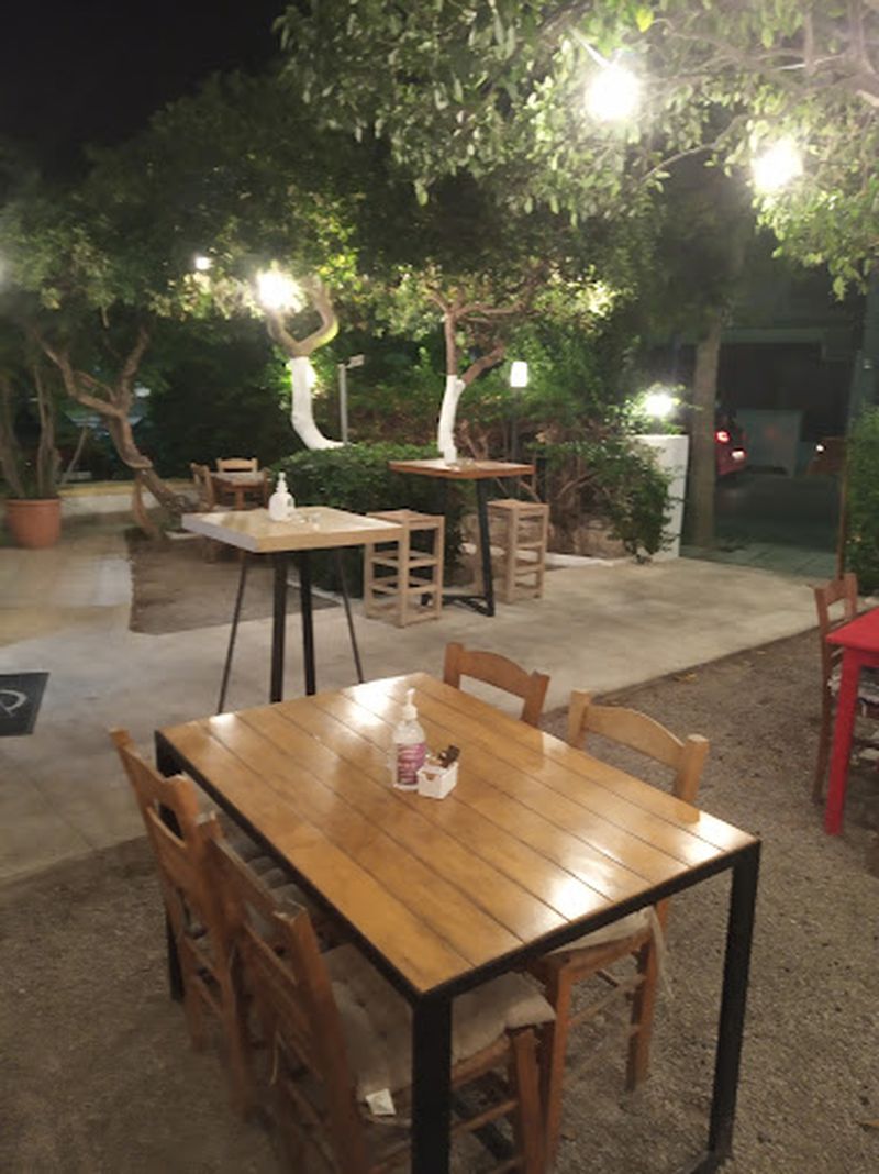 ΕΝΟΙΚΙΑΖΕΤΑΙ ΤΟ ΨΗΤΟΠΩΛΕΙΟ "Ο ΑΛΕΞΗΣ" (ΜΕ ΤΗΝ ΕΠΙΧΕΙΡΗΣΗ ή ΣΚΕΤΟ ΤΟ ΑΚΙΝΗΤΟ)