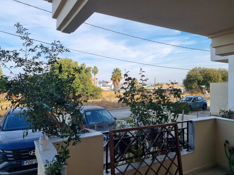 Πωλείται ισόγειο διαμέρισμα 100 τ.μ. στo Ζηπάρι