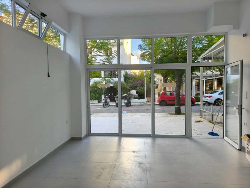 Ενοικιάζεται κατάστημα πλήρως ανακαινισμένο, 50 τ.μ., στην οδό Ευριπίλου 6 (στο κέντρο της Κω) με αύλειο χώρο