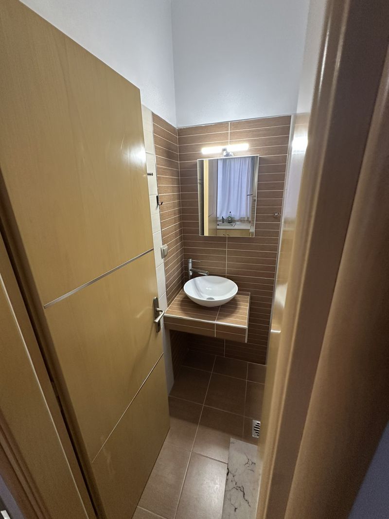 Ενοικιάζεται δίχωρη γκαρσονιέρα για μακροχρόνια μίσθωση στην Κω