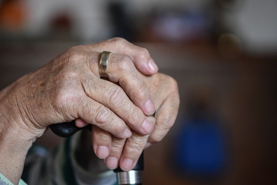 Ζητείται κυρία για φροντίδα ηλικιωμένης στο Πυλί 