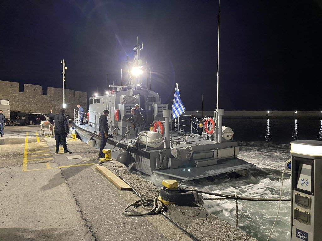 Τραγωδία νότια της Κρήτης: 17 νεκροί μετανάστες σε ακυβέρνητη λέμβο