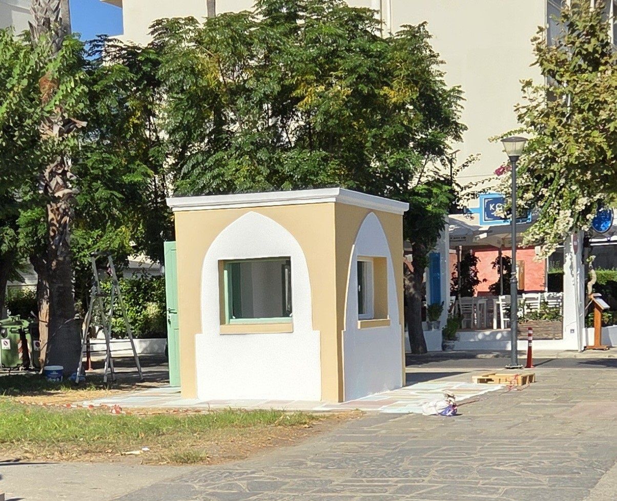 Αναγνώστης: Ασυδοσία ή ίση μεταχείριση; Το παράδειγμα του περιπτέρου μπροστά στον θερινό κινηματογράφο