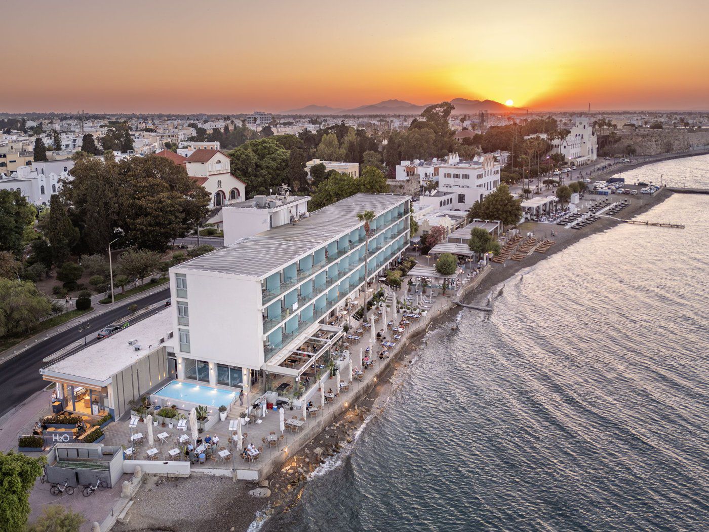 "H2O café restaurant": Κυριακή 30/11 αποχαιρετά το σημείο ορόσημο - Ξεκινά ένα νέο ταξίδι σύντομα 