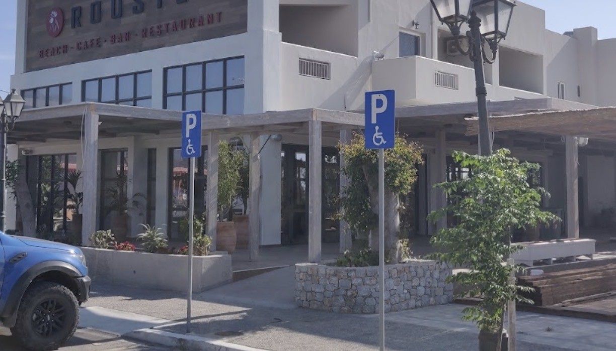 B. Xαδούλης: Ποιος εξαφάνισε τις δύο θέσεις στάθμευσης ΑμεΑ στο Τιγκάκι;