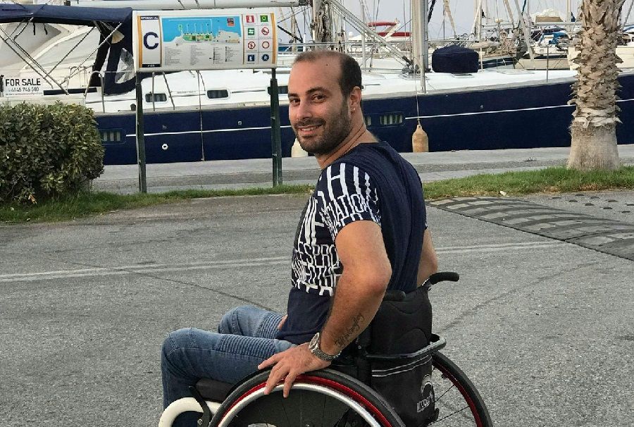 Β. ΧΑΔΟΥΛΗΣ: ΟΔΟΣ ΜΗΤΡΟΠΟΛΙΤΗ ΝΑΘΑΝΑΗΛ - ΠΟΣΟ ΠΡΕΠΕΙ ΝΑ ΚΙΝΔΥΝΕΨΕΙ ΜΙΑ ΖΩΗ ΓΙΑ ΝΑ ΚΑΝΕΤΕ ΚΑΤΙ;