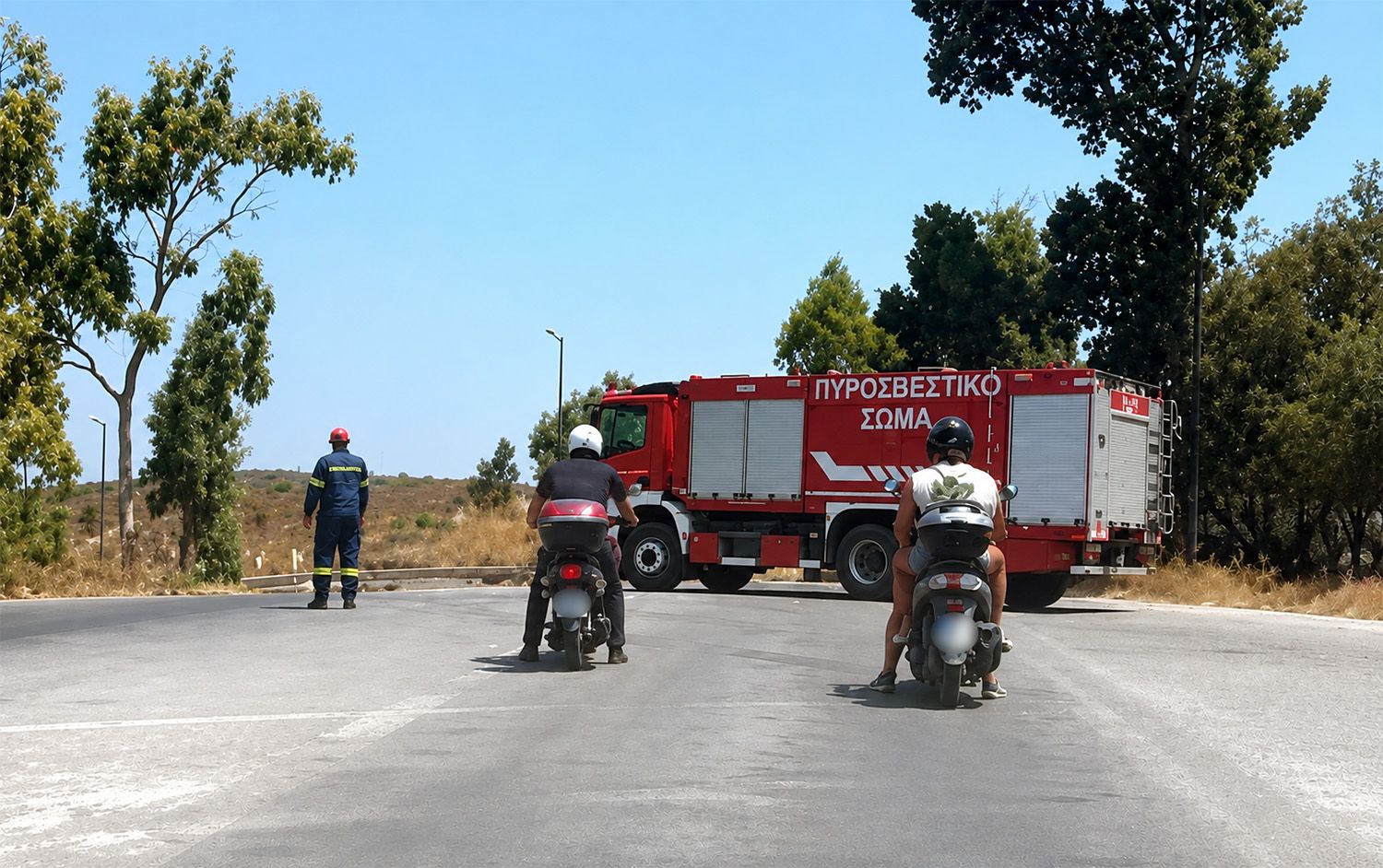 Προσοχή στους οδηγούς: Λάδια στο οδόστρωμα προς "Πόρτες" Αντιμάχειας