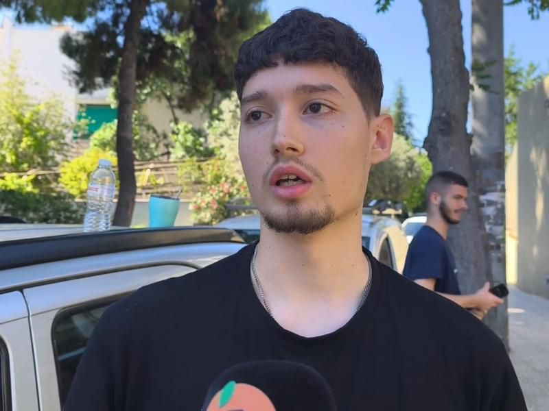 Η απάντηση ενός μαθητή ΕΠΑΛ που συγκίνησε: «Έγραψα δικές μου Πανελλήνιες, δεν μπορώ να προσποιούμαι ότι ζω κάπου αλλού»