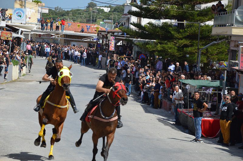 Η γιορτή του Αγίου Γεωργίου στο Πυλί  και οι καθιερωμένες ιπποδρομίες,  για τη χάρη του