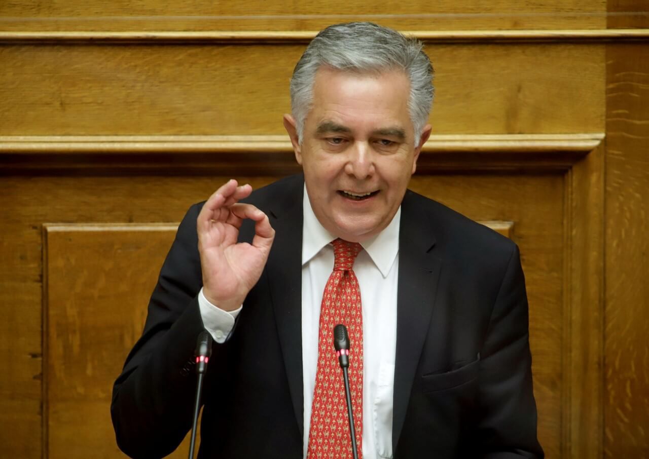 Κοινοβουλευτική παρέμβαση του Βασίλη Υψηλάντη για την προστασία του επαγγέλματος των ξεναγών