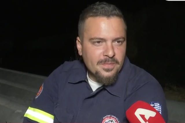 Εθελοντής πυροσβέστης: Έσωζε σπίτια από τις φλόγες, ενώ το δικό του καιγόταν