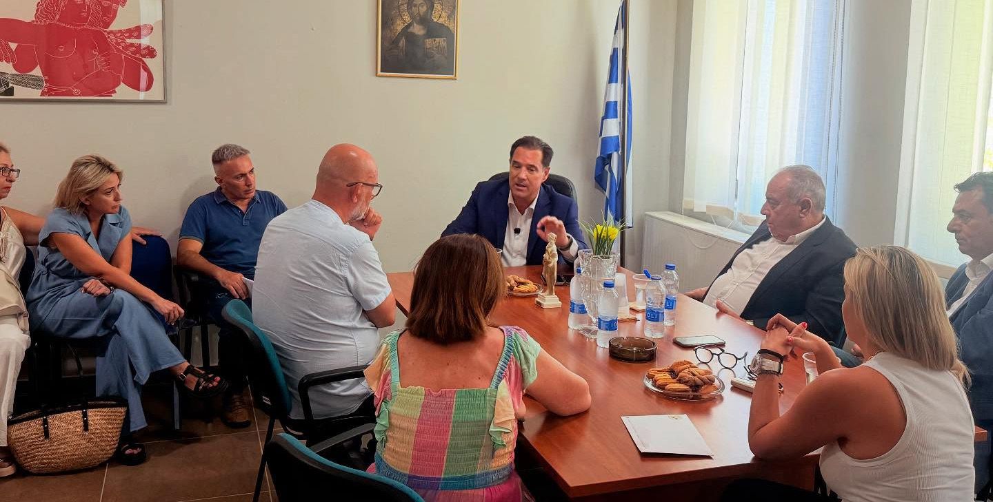 "Αλαλούμ" στην Κω με την επιστροφή των μικροβιολόγων στον ΕΟΠΥΥ - Για συμφωνία μιλά στο «ΒτΚ» ο Α. Γεωργιάδης – Τον διαψεύδουν εκείνοι