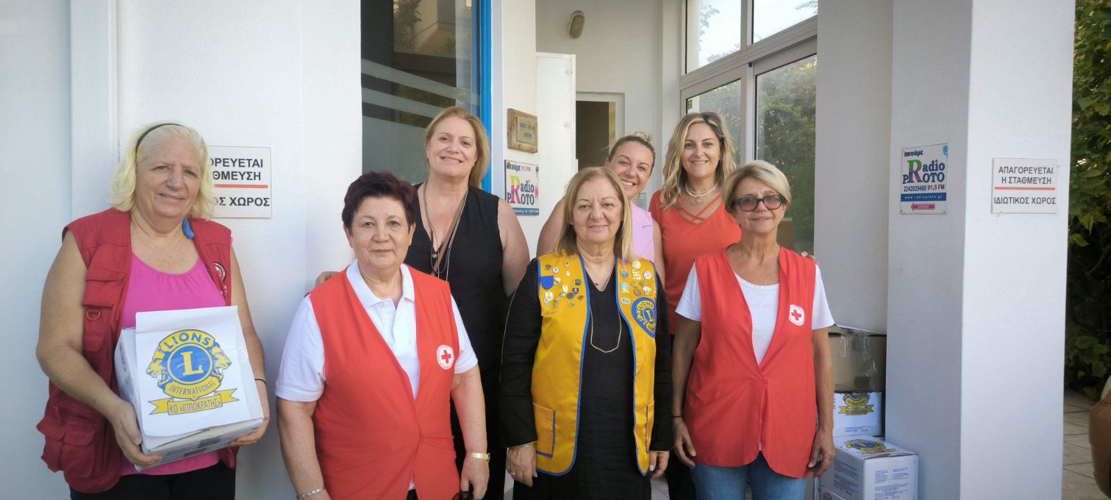 Διανομή σχολικών ειδών σε 93 μαθητές 45 οικογενειών από τον Ερυθρό Σταυρό Κω