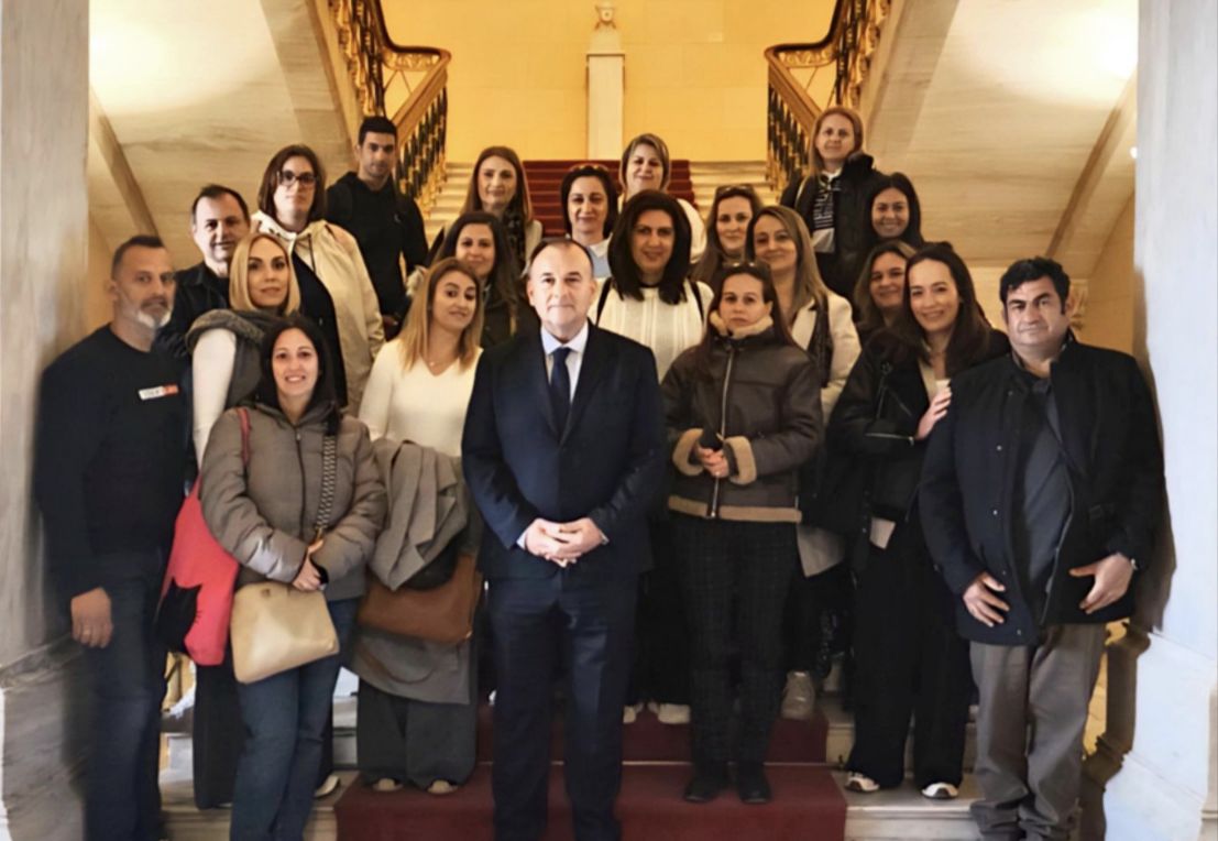 Ευχαριστήριο των γονέων της Στ' τάξης του Δημ. Σχολείου Πυλίου στον κ. Γ. Παππά 