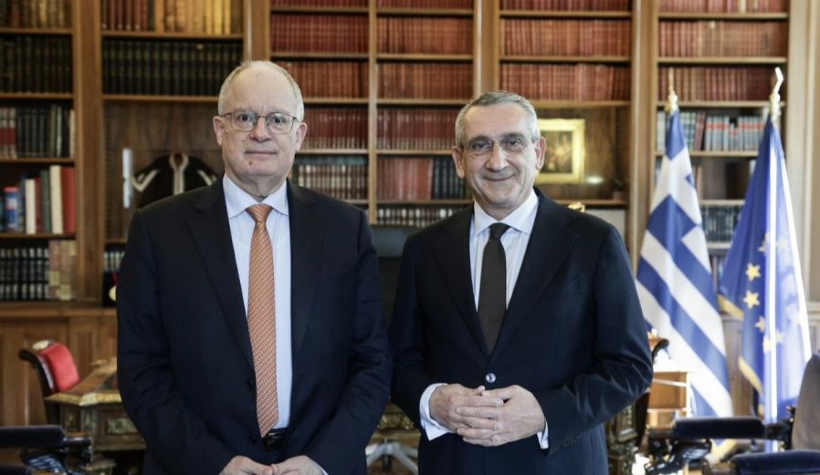 Συνάντηση με τον Περιφερειάρχη Νοτίου Αιγαίου και Πρόεδρο της Ένωσης Περιφερειών Ελλάδος Γιώργο Χατζημάρκο